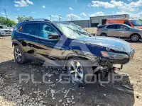 2019 Jeep CHEROKEE photo