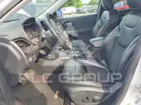 2019 Jeep CHEROKEE photo