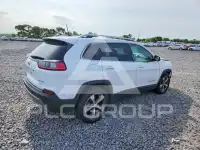 2019 Jeep CHEROKEE photo
