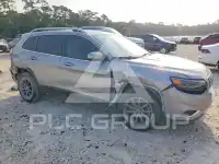 2019 Jeep CHEROKEE photo