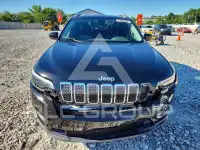 2019 Jeep CHEROKEE photo