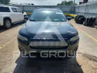 2019 Jeep CHEROKEE photo