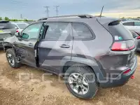 2019 Jeep CHEROKEE photo