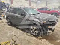 2019 Jeep CHEROKEE photo