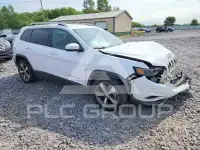 2019 Jeep CHEROKEE photo