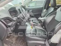 2019 Jeep CHEROKEE фото