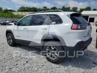 2019 Jeep CHEROKEE фото