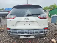 2019 Jeep CHEROKEE photo