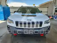 2019 Jeep CHEROKEE photo