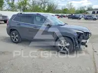 2019 Jeep CHEROKEE photo