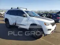 2019 Jeep CHEROKEE photo