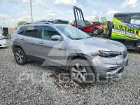 2019 Jeep CHEROKEE фото