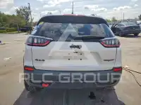 2019 Jeep CHEROKEE photo