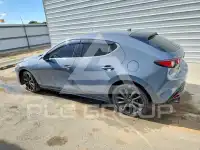 2019 Mazda 3 photo