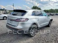 2019 Lincoln NAUTILUS photo