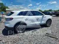 2019 Lincoln NAUTILUS фото