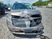 2019 Lincoln MKT фото