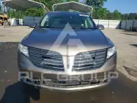 2019 Lincoln MKT фото