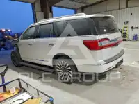 2019 Lincoln NAVIGATOR photo