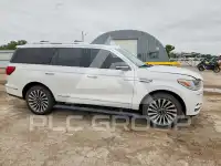 2019 Lincoln NAVIGATOR photo