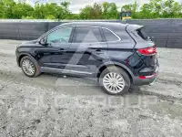 2019 Lincoln MKZ photo
