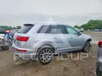 2019 Audi Q7 photo