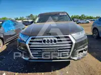 2019 Audi Q7 фото