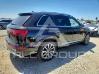 2019 Audi Q7 photo