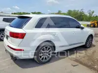 2019 Audi Q7 фото