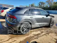 2019 Audi Q8 photo