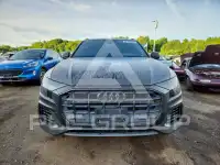 2019 Audi Q8 фото