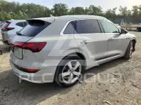 2019 Audi E-TRON фото