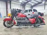 2019 Harley-Davidson FLHX photo