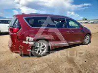 2019 Chrysler PACIFICA photo