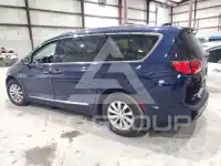 2019 Chrysler PACIFICA photo