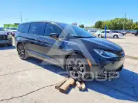 2019 Chrysler PACIFICA photo