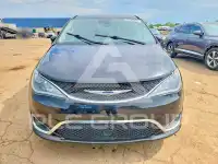 2019 Chrysler PACIFICA photo