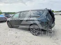 2019 Chrysler PACIFICA photo