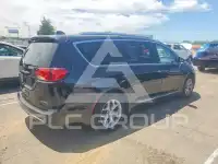 2019 Chrysler PACIFICA photo