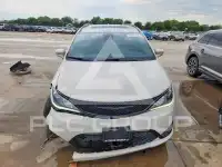 2019 Chrysler PACIFICA photo