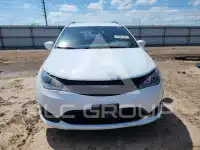 2019 Chrysler PACIFICA photo