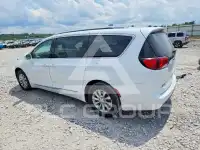 2019 Chrysler PACIFICA photo
