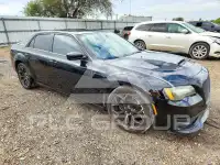 2019 Chrysler 300 фото