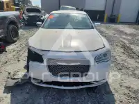 2019 Chrysler 300 photo