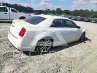 2019 Chrysler 300 photo