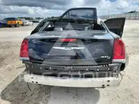 2019 Chrysler 300 photo