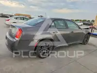 2019 Chrysler 300 фото