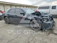 2019 Chrysler 300 фото