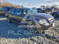2019 Chrysler 300 фото