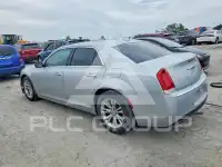 2019 Chrysler 300 photo